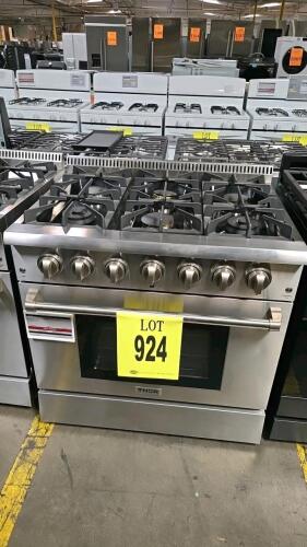 THOR Kitchen HRG3618U 36" 6-Burner Professional Gas Range, 122,500 BTU, Stainless Steel, Convection Oven, single gas oven, 1 x 18,000 BTU burner, 2 x 15,000 BTU burners, 3 x 12,000 BTU burners, 22,000 BTU oven burner, 16,500 BTU broil burner, 120V/60Hz/5A