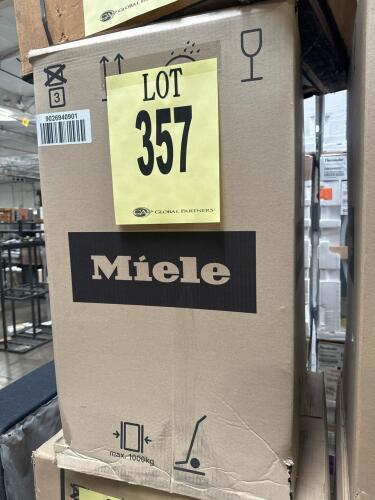 Miele G 5892 SCVi SL Active Stainless Steel Built-In Dishwasher, featuring slimline design, fully integrated panel, 120V~ 60Hz power, 44 dBA quiet operation, 2.9 gal water per cycle, 10 place settings, 3D MultiFlex tray, QuickIntenseWash, manufactured in 