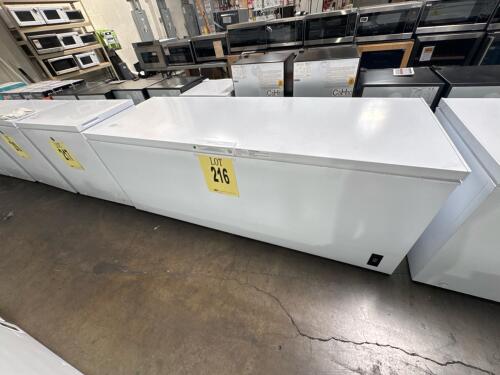 Frigidaire 24.9 cu ft chest freezer, model FFCL2542AW, features a wide 83.13" design, manual defrost, two removable storage baskets, lock with pop-out key, 115V operation, adjustable temperature control, R600a refrigerant, energy consumption 427 kWh/year.