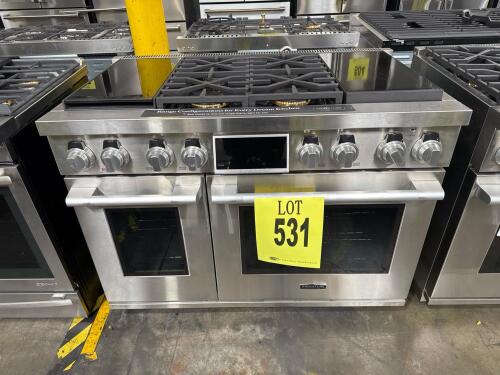 Signature Kitchen Suite SKSDR480SIS/00 48-inch Dual-Fuel Pro Range featuring built-in sous vide, two-zone induction, 4 gas burners (2 Ultra-High&trade; at 23,000 BTU each; 2 Ultra-Low&trade; at 15,000 BTU each), double electric ovens (30-inch at 5.2 cu. ft. and 18-in