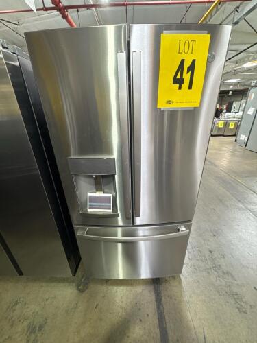 GE GFE28GYNIFS 36in FINGERPRINT RESISTANT FRENCH DOOR REFRIGERATOR , S/N-FZ506725 RETAIL $3,499