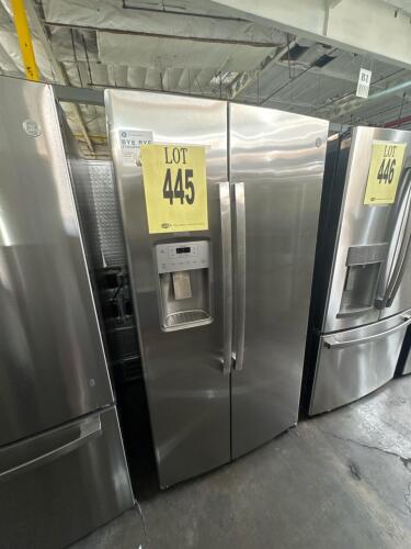 GE GZS22IYNBHFS 21.9 cu. ft. side-by-side refrigerator, stainless steel, features water and ice dispenser, digital temperature controls, LED lighting, automatic defrost, advanced water filtration, 69.5" H x 35.75" W x 32.75" D, 308 lbs, 120V/60Hz, 617 kWh