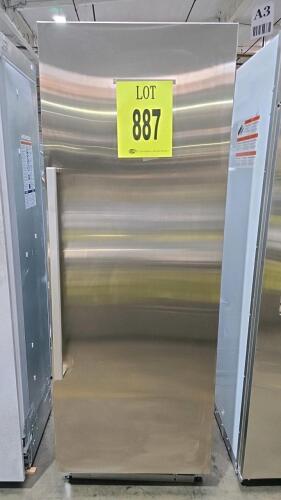 Bertazzoni REF30RCP1XR 30" built-in stainless refrigerator column, 17.4 cu ft, right hinge, 3 glass shelves, 3 stainless drawers, LED lighting, Energy Star, 115V, serial F20210311000044.