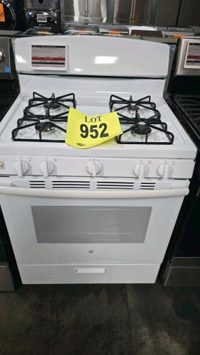 GE JGBS30DEK2WW 30" Free-Standing Gas Range featuring a 4.8 cu ft oven capacity, 4 sealed burners. Serial Number: RL129531P, RETAIL: $700