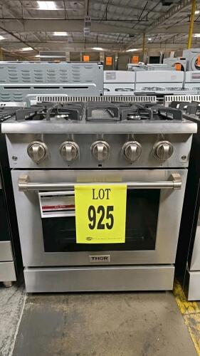 Thermador HRG3080U 30-Inch Gas Range with 4 burners and 66,000 BTU total output, stainless steel finish, 4.4 cu. ft. oven capacity, manual knob controls, CSA certified, 120V/60Hz/15A electrical, continuous grates, Star&reg; burners, serial HRG3080U1804567, RE