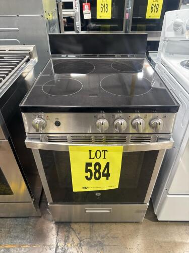GE JAS640RM3SS 30" Electric Range, smooth top design, 4 burners (6", 8", 9"), 120V/240V, 10.5 kW, broil 3000W, bake 2700W, digital and manual controls, self-cleaning oven, UL listed, made in Mexico, Serial HT921987P.