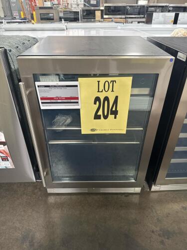 Zephyr PRB24C01CG single zone beverage cooler, 24" built-in or freestanding design, capacity 7 bottles and 108 12oz cans, temperature range 34&deg;F&ndash;50&deg;F, ENERGY STAR&reg; certified, dimensions 33.94" H x 23.88" W x 23.38" D, weight 111.73 lbs, glass reversible d
