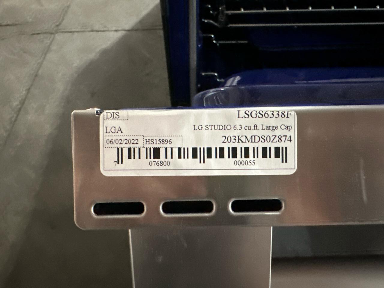 RETAIL $2699 - LG LSGS6338F 6.3 cu ft Gas Slide-In Range features ...