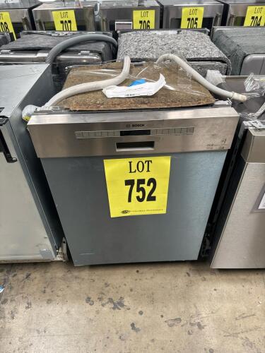Bosch SHE53B75UC/01 Dishwasher, featuring 15 place settings, 46 dBA noise level, 6 wash cycles (Heavy, Auto, Normal, Speed60, Favorite, Rinse), 6 options (Sanitize, Remote Start, Extra Dry, Delay Start, Delicate, MachineCare), front controls, stainless st