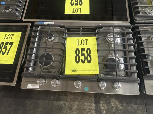 KitchenAid KCGS550ESS 30" 5-Burner Gas Cooktop, featuring a 17,000 BTU Professional Dual Ring Burner, 6,000 BTU Even-Heat&trade; Simmer Burner, CookShield Finish, Full-Width Cast-Iron Grates, Multi-Finish Knobs, and LP Conversion Kit included. Serial Number: D5