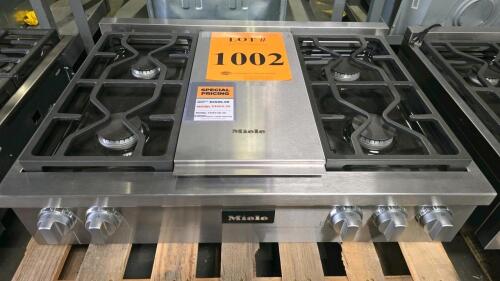 Miele KMR1136-3 G GD Serial Number 00/727203830 Rangetop. Retail $5599