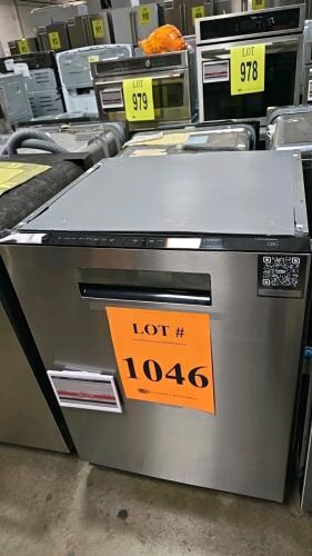 Beko DDT38532XIH Dishwasher, featuring 16 place settings, 45 dBA noise level, fingerprint-free stainless steel finish, electronic touch control, 8 wash cycles, stainless steel tub, full-size third rack, 3-position adjustable upper rack. Serial Number: 228