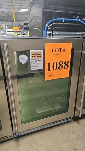 U-Line UHWC124-SG01A 24" Wine Cooler, 5.5 cu ft capacity, holds up to 48 wine bottles, temperature range 34&deg;F to 60&deg;F, stainless steel frame with LowE coated, argon gas filled, dual thermopane glass door, five three-quarter extension black vinyl coated wi