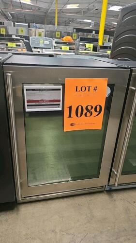 U-Line UHWC124-SG01A 24-inch undercounter wine cooler, 48 bottle capacity, stainless steel, 115V, 60Hz, 1 phase, reversible glass door, 7 vinyl-coated racks, temperature range 38&deg;F &ndash; 65&deg;F, R600a refrigerant, LED lighting, serial number: 2064556110117, RET
