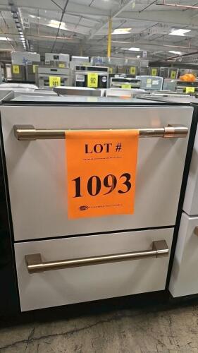 Caf&eacute; Double Drawer Dishwasher CDD420P4T0W2 in Matte White features 6 wash cycles, adjustable racks, Knock to Pause function, Delay Start, Water Leak Sensor, Small Load Setting, Eco-Cycle, and operates at 49 dBA. Serial Number: DV702751P.