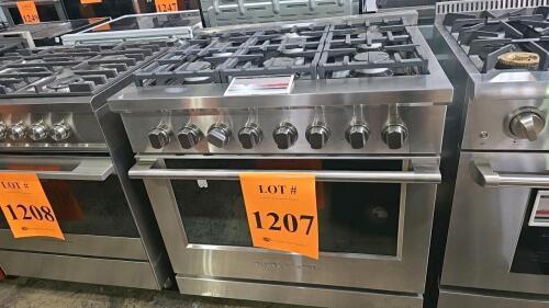 Fisher &amp; Paykel RGV3-366-N 36-inch professional gas range featuring 6 sealed Dual Flow Burners&trade; with up to 23,500 BTU each, a 5.3 cu ft oven capacity, infrared broiler, full extension telescopic sliding shelves, titanium-coated illuminated metal dials