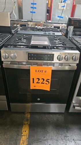 GE GGS500SV2SS 30" Slide-In Front Control Gas Range with Crisp Mode, 5 gas burners, 5.0 cu.ft. oven capacity, stainless steel and black finish, integrated griddle, oven features bake, broil, warm, steam clean, express preheat, BTU: FL 15,000, FR 9,500, RR