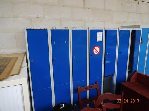 Locker set, 3x twee deurs kolom (Locker Set - 3 two door columns)