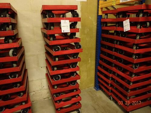 Verrijdbare karretjes met 4 zwaarlast wielen - 12 stuks (Moving trolleys with 4 wheeled heavy duty casters - Quantity 12)