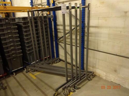 Z-vormige rekken met zwaarlast wielen - 5 stuks ("Z - Racks" with heavy duty castors - Quantity 5)