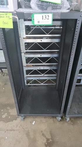 SAMSON 20in x 43in x 18in AUDIO AND VIDEO ROLLING RACK