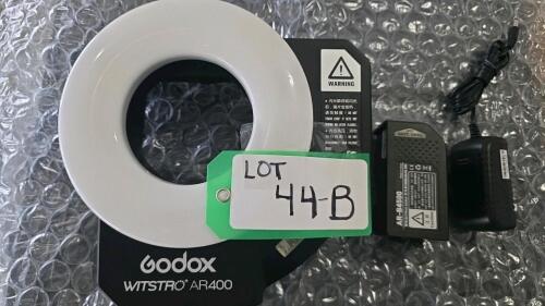 GODOX AR400 WISTRO RING FLASH W/2 AR-B4500 BATTERIES