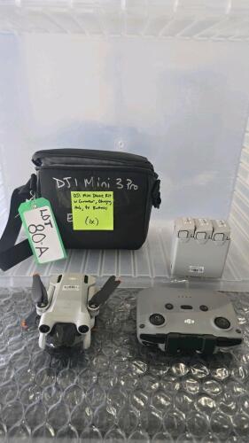 DJI MINI DRONE KIT W/CONTROLLER, CHARGING HUB AND 4 BATTERIES