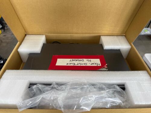 NETGEAR 12 - PORT SWITCH GSM7212P