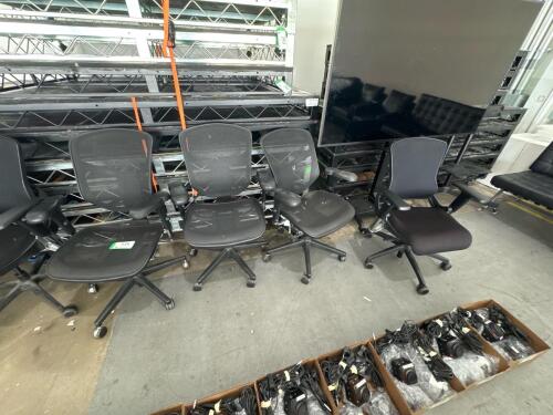 LOT OF 4 OFFICE CHAIRS