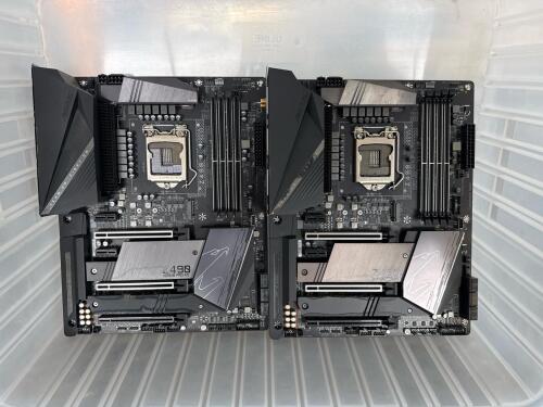 LOT OF 2 Gigabyte Motherboard Z490 AORUS PRO AX