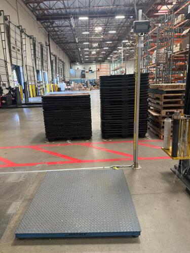 INSCALE 4 X 4 WITH OHAUS DEFEADER 3000 XTREMEW READOUT, 5000 LBS CAPACITY