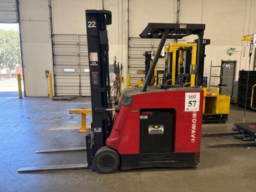 2007 RAYMOND 420-C40TT ELECTRIC STAND-UP FORKLIFT, 4000 LBS CAPACITY, 36 VOLTS, SERIAL: 420-07-14024, UNIT #22, (DELAY PICKUP MID-OCTOBER) (GROUND LEVEL REMOVAL ONLY)