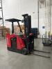 2007 RAYMOND 420-C40TT ELECTRIC STAND-UP FORKLIFT, 4000 LBS CAPACITY, 36 VOLTS, SERIAL: 420-07-14022, UNIT #20, (NOT RUNNING) (GROUND LEVEL REMOVAL ONLY)
