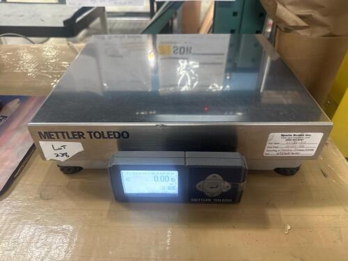 (2) Assorted Mettler Toledo Industrial Bench Scale