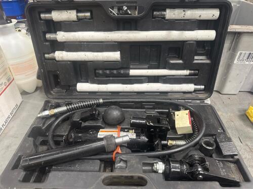 Omega Lift Equipment 50040 4-Ton Hydraulic Body Repair Kit with Attachments