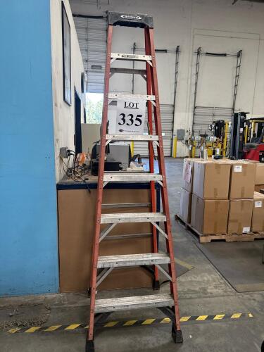 WERNER 8 STEP FIBERGLASS LADDER
