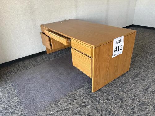Executive Desk, 5 Drawers, Light Oak Finish, 6FT, (LOCATION: 3RD FLOOR)