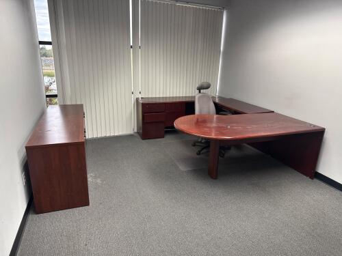 U Shape Desk 71&rdquo; x 102&rdquo; W/ Office Chair And Credenza 72&rdquo; x 20&rdquo; x 28&rdquo; (Location: 2nd Floor)
