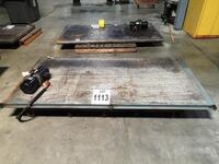 LIFT TABLE, 4 X 8.4 FT<br />