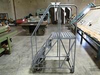 ROLLING WAREHOUSE LADDER, 4 STEP, HEIGHT TO PLATFORM 40 INCH<br />