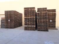 ASSORTED DIFFERENT SIZE PALLETS (1050 APPROX)