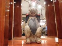 LARGE 3.5FT DOG PROP + LARGE 3.5 FT RABBIT PROP- (LOCATION: 2ND FLOOR MAIN BAR)