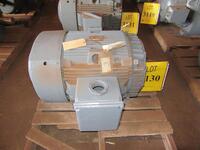 GE 100 HP MOTOR, 1790 RPM, 60 HZ, 460 VOLTS, 405T FRAME, (HC&S# A1525), (C&H GRD FLR 24)