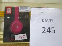 2x Beats solo2 Roze nieuwprijs € 179,- p.st.