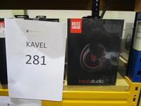 3x Beats Studio zwart nieuwprijs € 249,- p.st.