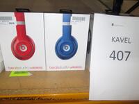 2x Beats Studio Wireless rood en blauw nieuwprijs € 379,- p.st.