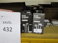 30x Nocs earphones wit (3x NS400 en 27x NS500) nieuwprijs € 49,- p.st. / quality NOCS headsets assorted ( 30 pairs)