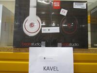 2x Beats Studio wit en zwart nieuwprijs € 249,- p.st.