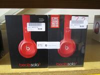 4x Beats Solo2 rood nieuwprijs € 179,- p.st.