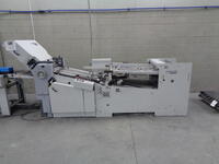 Heidelberg Stahlfolder folding line comprising of R152.1 Conveyor feeder (2004), continuous rubber belt S/N 330722, T152/4-4-R152.1 Folding station (2004), FH.FAPF.00351, Take off conveyor 2.Ti52/4.1, Folding Station FH.FAPJ.002.37 (2004) SAK-66 Take off 